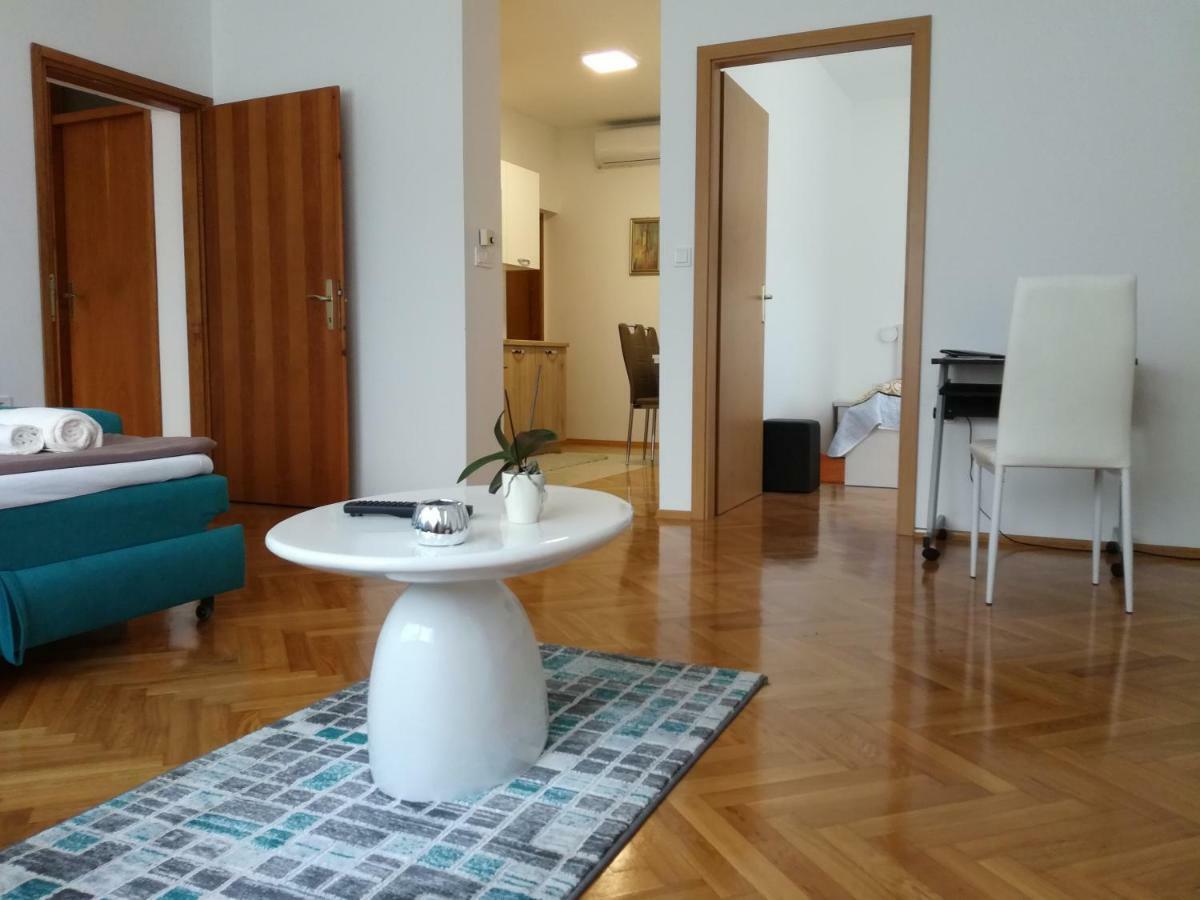 Apartmani Oletic 4* Sveti Martin Na Muri Extérieur photo